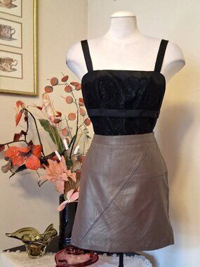 NWOT st-martins Lined Genuine Leather High Quality Designer Mini Skirt Brown M